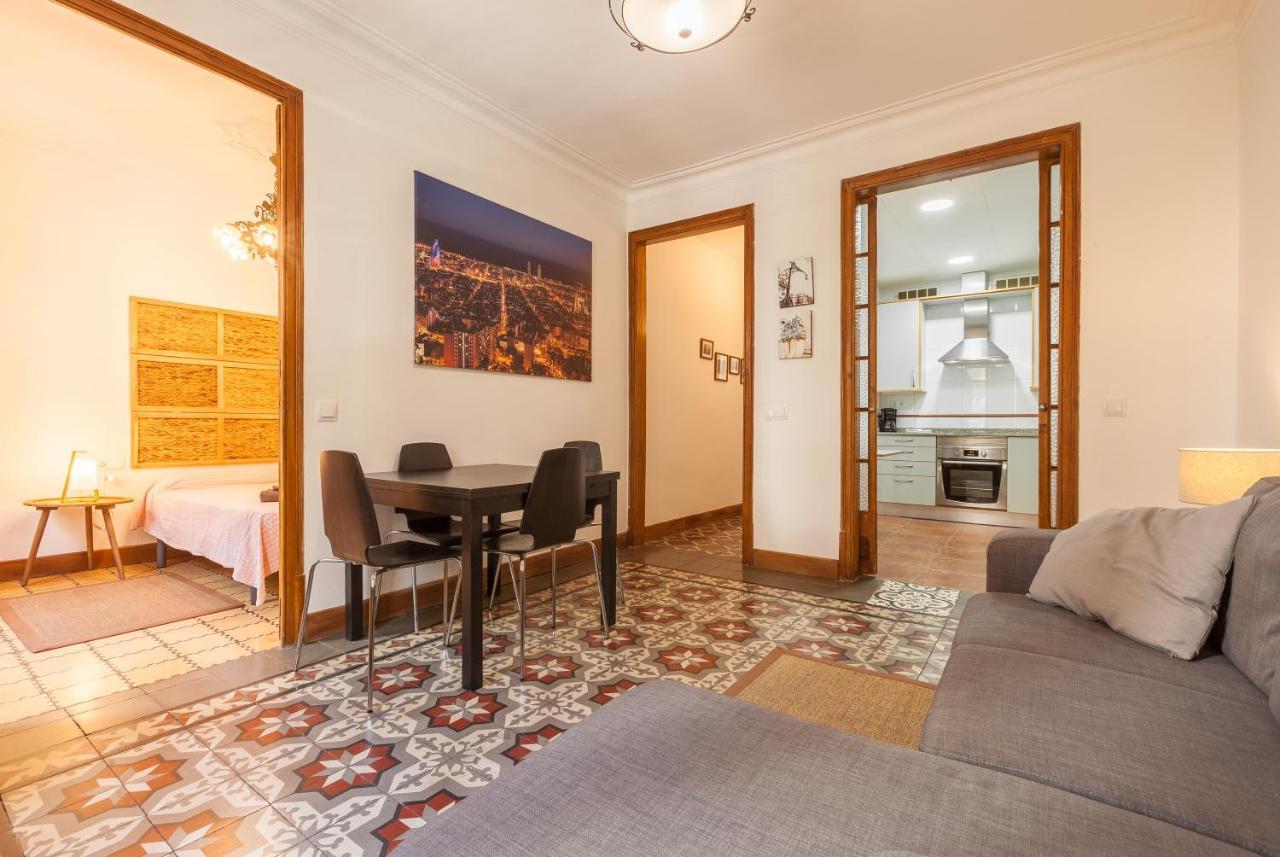 En El Corazon De Barcelona Apartment Luaran gambar