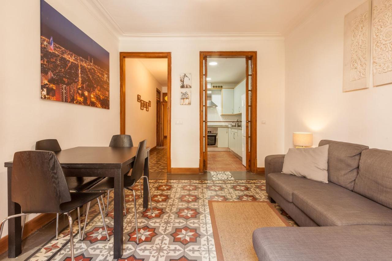 En El Corazon De Barcelona Apartment Luaran gambar