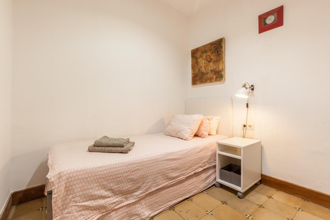 En El Corazon De Barcelona Apartment Luaran gambar